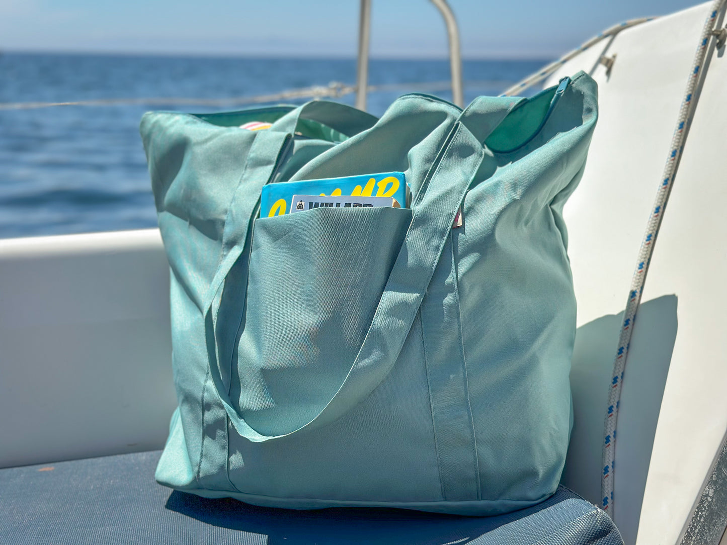 LARGE Tote Bag with Zipper & Pockets- Sea Breeze